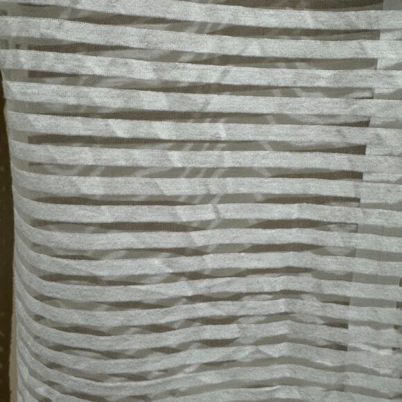 White mesh hoodie - Picture 4 of 4